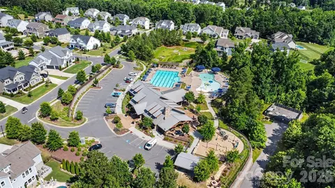 View/Area - 6247 Six String Ct, Fort Mill, SC 29708 photo 4 of 5