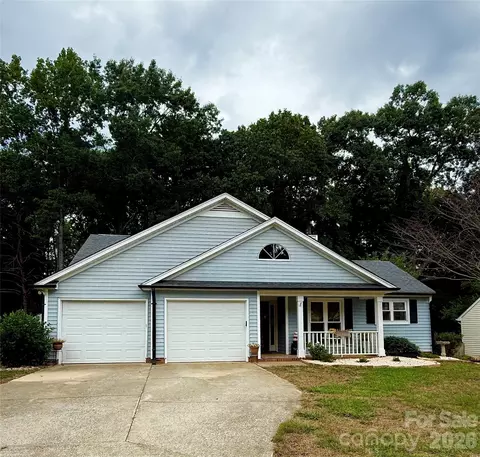 628 Rebecca Jane Dr, Mooresville, NC 28115