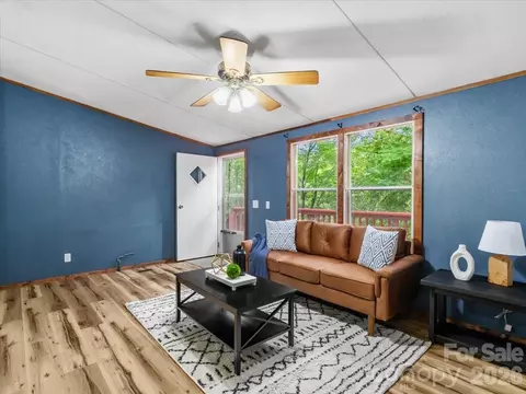 Living - 2271 Gouges Creek Rd, Spruce Pine, NC 28777 photo 3 of 5
