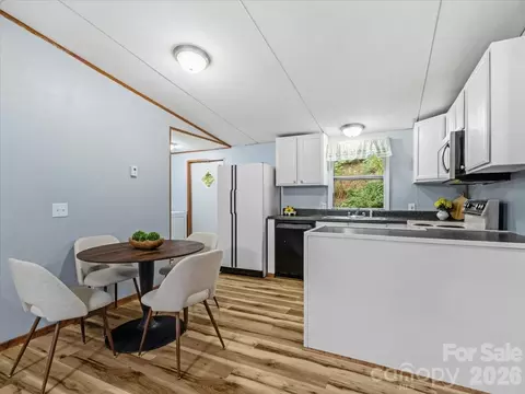 Kitchen - 2271 Gouges Creek Rd, Spruce Pine, NC 28777 photo 1 of 2