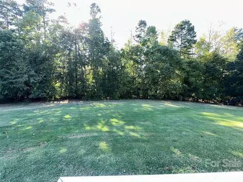 Exterior - 7672 Maple Bluff Ln, Concord, NC 28025 photo 7 of 12