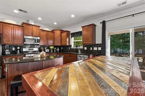 Kitchen - 7337 Adirondack Dr, Denver, NC 28037 photo 1 of 5