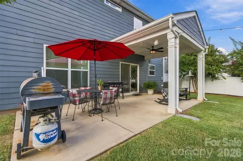 Exterior - 7337 Adirondack Dr, Denver, NC 28037 photo 4 of 5