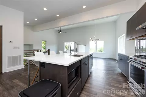 Kitchen - 232 Flint St, Charlotte, NC 28216 photo 3 of 5