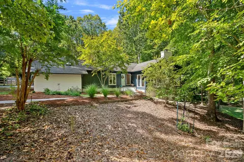 3100 Indian Rock Rd, Charlotte, NC 28270