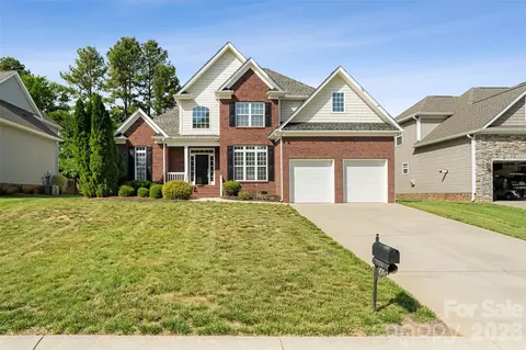 1588 Essex Hall Dr, Rock Hill, SC 29730