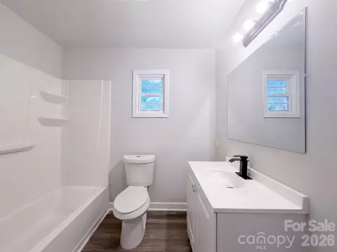 Bath - 131 Highland Point Ave, Harmony, NC 28634 photo 1 of 1