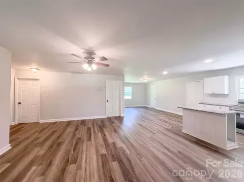 Living - 131 Highland Point Ave, Harmony, NC 28634 photo 3 of 3