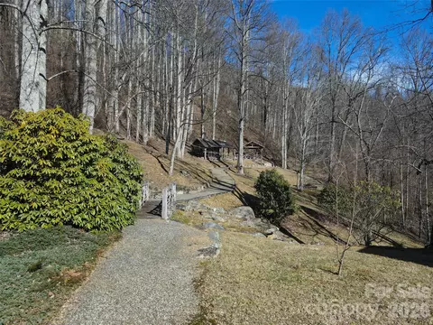 735 Whisper Mountain Dr, Leicester, NC 28748