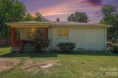 Exterior - 2000 Clay St, Kannapolis, NC 28083 photo 1 of 6