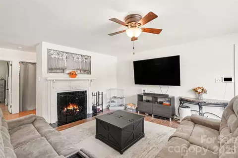 Living - 2000 Clay St, Kannapolis, NC 28083 photo 2 of 4