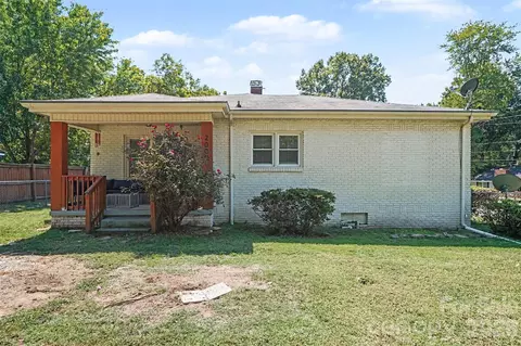 Exterior - 2000 Clay St, Kannapolis, NC 28083 photo 2 of 6