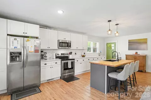 Kitchen - 2000 Clay St, Kannapolis, NC 28083 photo 3 of 4