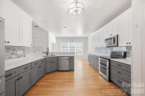 Kitchen - 4353 Pine Harbor Dr, Denver, NC 28037 photo 3 of 6