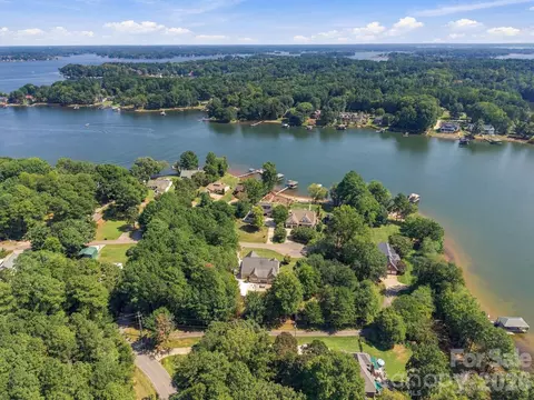 View/Area - 4353 Pine Harbor Dr, Denver, NC 28037 photo 5 of 5