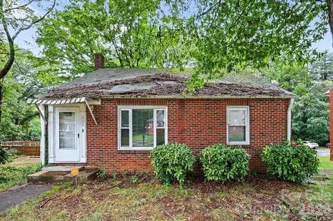 321 N Bost St, Statesville, NC 28677