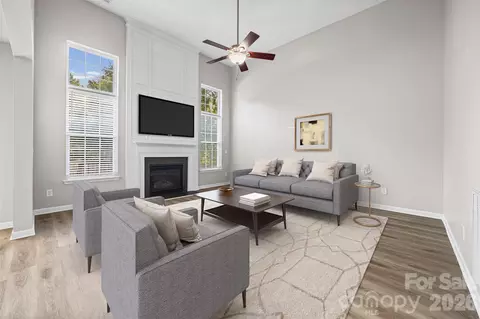 Living - 322 Lorraine Rd, Fort Mill, SC 29708 photo 5 of 7