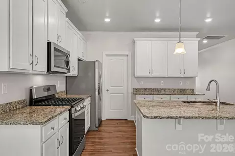 Kitchen - 3914 Allenby Pl, Monroe, NC 28110 photo 2 of 2