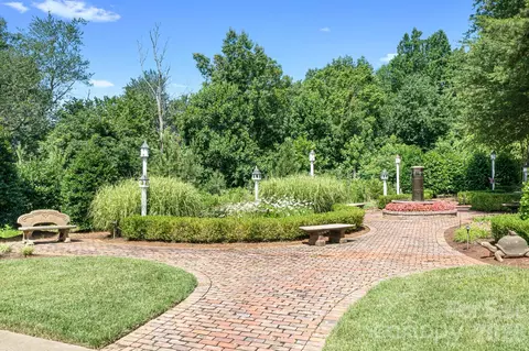 Exterior - 17520 Inver Bld B Unit 107 Dr #BLD B, 107, Cornelius, NC 28031 photo 5 of 5