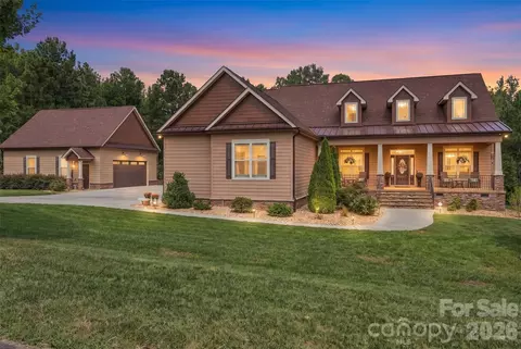 917 Catawba Shores Dr, Rock Hill, SC 29730