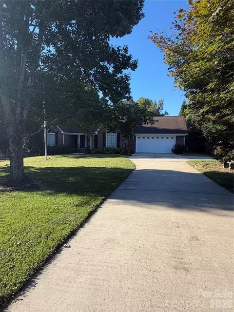 1697 Old Mill Rd, Lincolnton, NC 28092