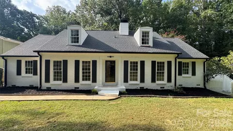 9112 Hinson Dr, Matthews, NC 28105