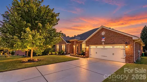2581 Flintshire Ln, Gastonia, NC 28056