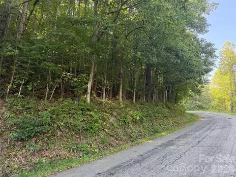 000 Bobcat Rd # A, Waynesville, NC 28785