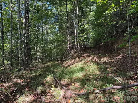 000 Rosalie 20 Ln # B, Waynesville, NC 28785