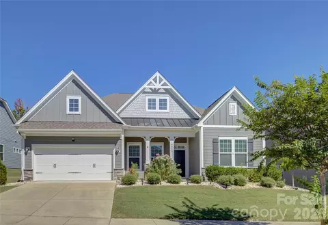 10025 St Kitts Landing Ln, Charlotte, NC 28278