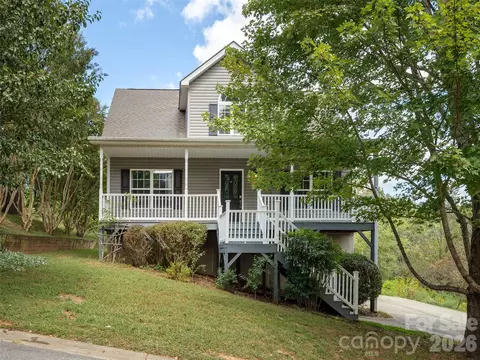 44 Ridgeland Ln, Asheville, NC 28805