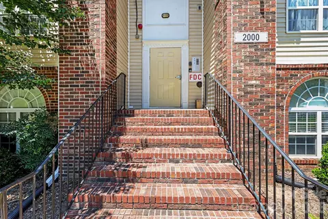 2012 Salem Bluff 812 Dr #812, Winston Salem, NC 27127