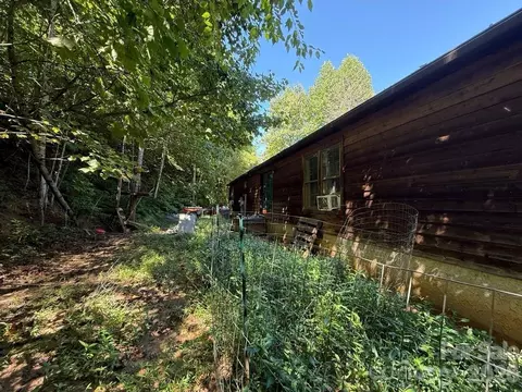245 Adobe Rd, Sylva, NC 28779 photo 6