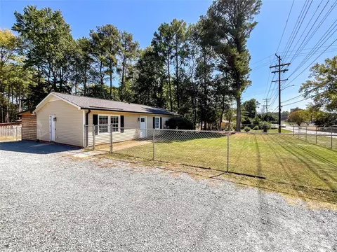 Exterior - 412 N Secrest Ave, Monroe, NC 28110 photo 10 of 10