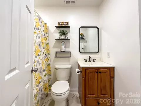Bath - 412 N Secrest Ave, Monroe, NC 28110 photo 1 of 1