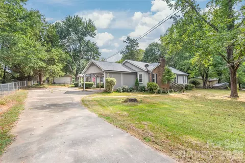 1011 Robin Ln, Rock Hill, SC 29730