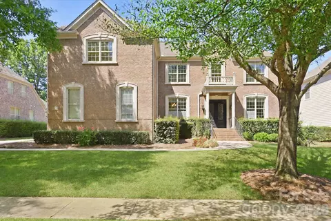 5828 Copperleaf Commons Ct, Charlotte, NC 28277