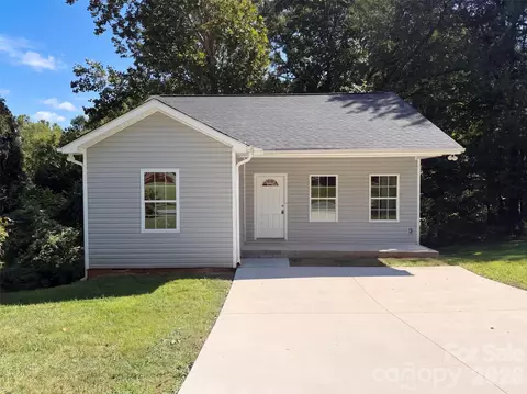 604 Stewart Ct, Statesville, NC 28677