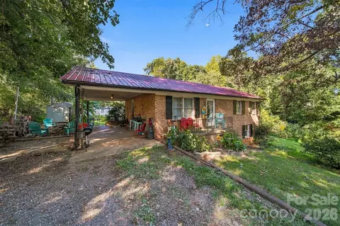 Exterior - 3115 10th Ne Ave NE, Conover, NC 28613 photo 4 of 4