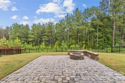 Exterior - 4020 Clapton Dr, Lancaster, SC 29720 photo 4 of 8