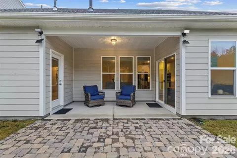 Exterior - 4020 Clapton Dr, Lancaster, SC 29720 photo 5 of 8