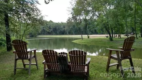 2540 Paddock Cir, Morganton, NC 28655 photo 4