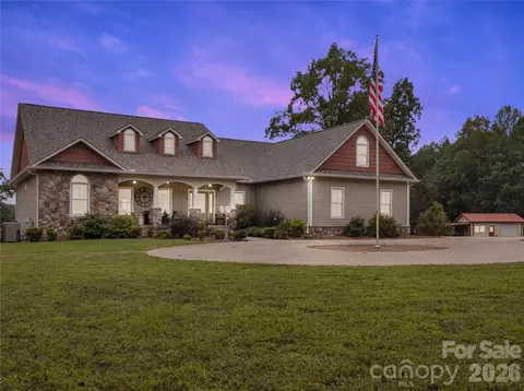 Exterior - Troy Lane, Tryon, NC 28782 photo 2 of 6