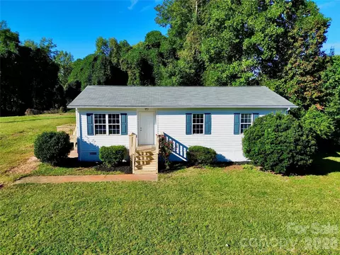 2130 Haven Sw Cir SW, Lenoir, NC 28645