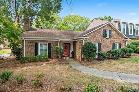 7507 Red Oak Ln, Charlotte, NC 28226