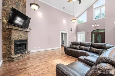 Living - 1024 Lyndon Dr, Lancaster, SC 29720 photo 1 of 2