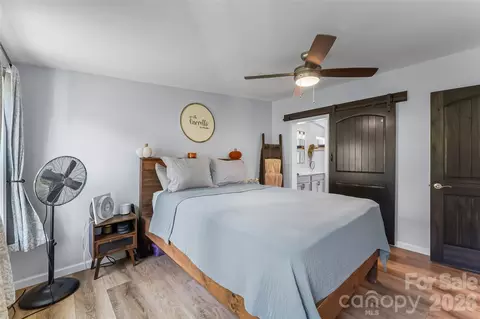 Bedroom - 2495 Piney Rd, Morganton, NC 28655 photo 2 of 5