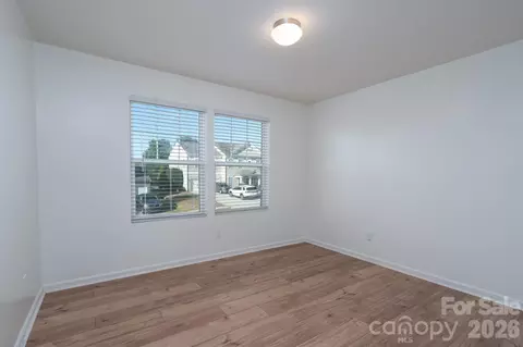 105 Abel Peterson Dr, Mount Holly, NC 28120