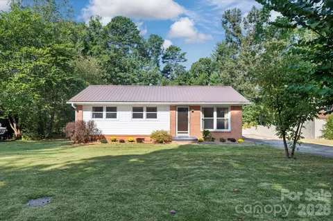 220 Richmond Hill Dr, Asheville, NC 28806