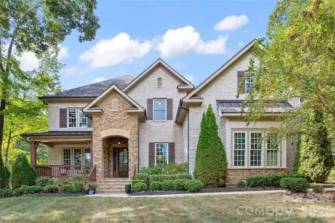 1623 Hawkstone Dr, Waxhaw, NC 28173